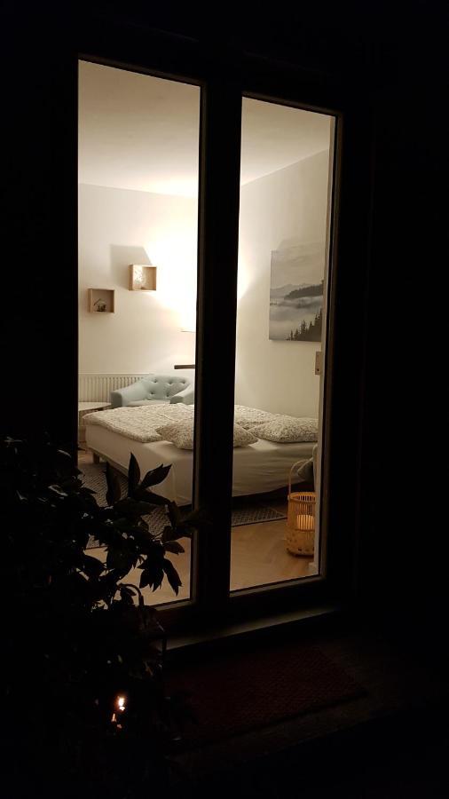 Blick Ueber Krems Mit Gartenpavillon Екстериор снимка